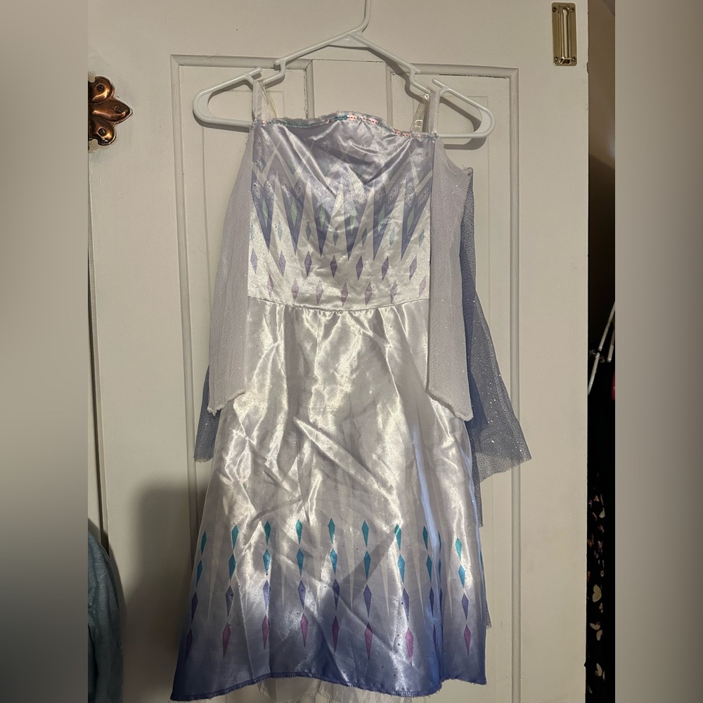 Size 4-6 frozen Disney dress from bippity boppity boutique